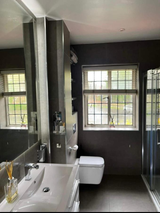 Wandsworth, South London Deluxe King Room 1 외부 사진